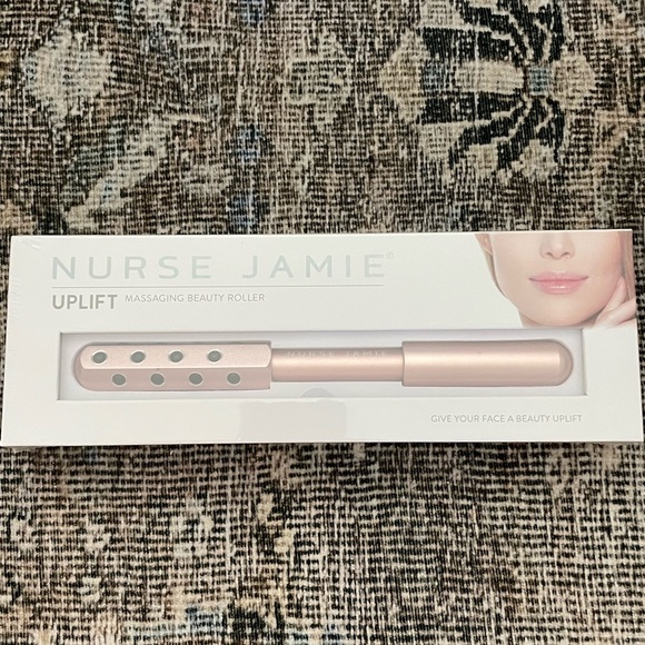 BRAND NEW Nurse Jaime UpLift Massaging Beauty Roller & Desert Rose Oil - Picture 3 of 10